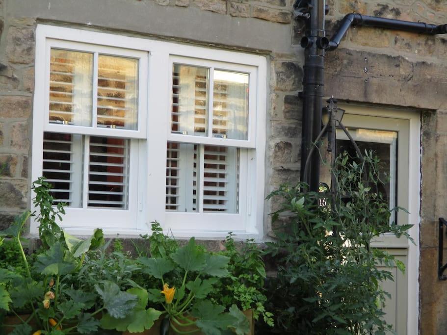1800 Period Grade 2 Listed Cottage Addingham Exteriér fotografie